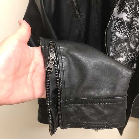 Guess Soft Genuine Leather Jacket - Picture 5 of 13